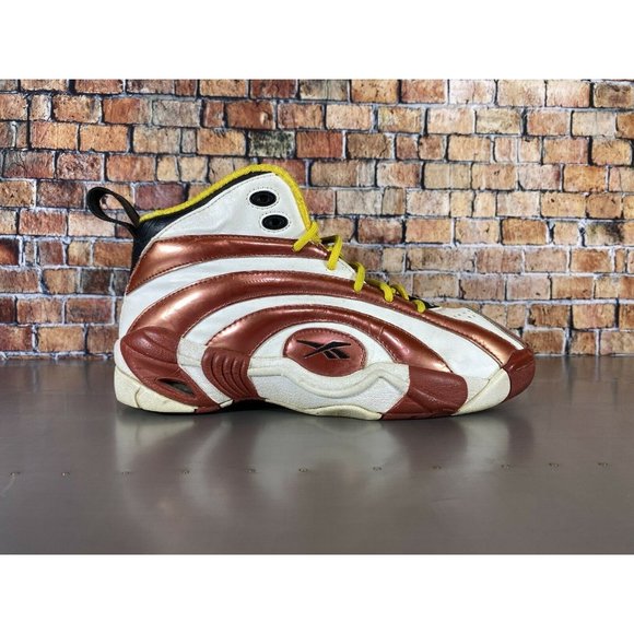 2013 Reebok Shaqnosis OG Miami Heat White Red Yellow Black Shaq Size 5.5 - Picture 1 of 10